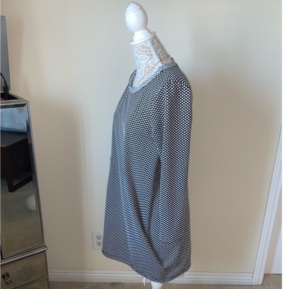 Curvesque - Picture 4 of 7